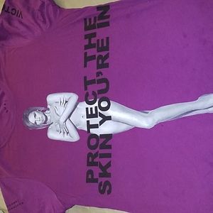 Marc Jacobs protect the skin you're in Beckham sma